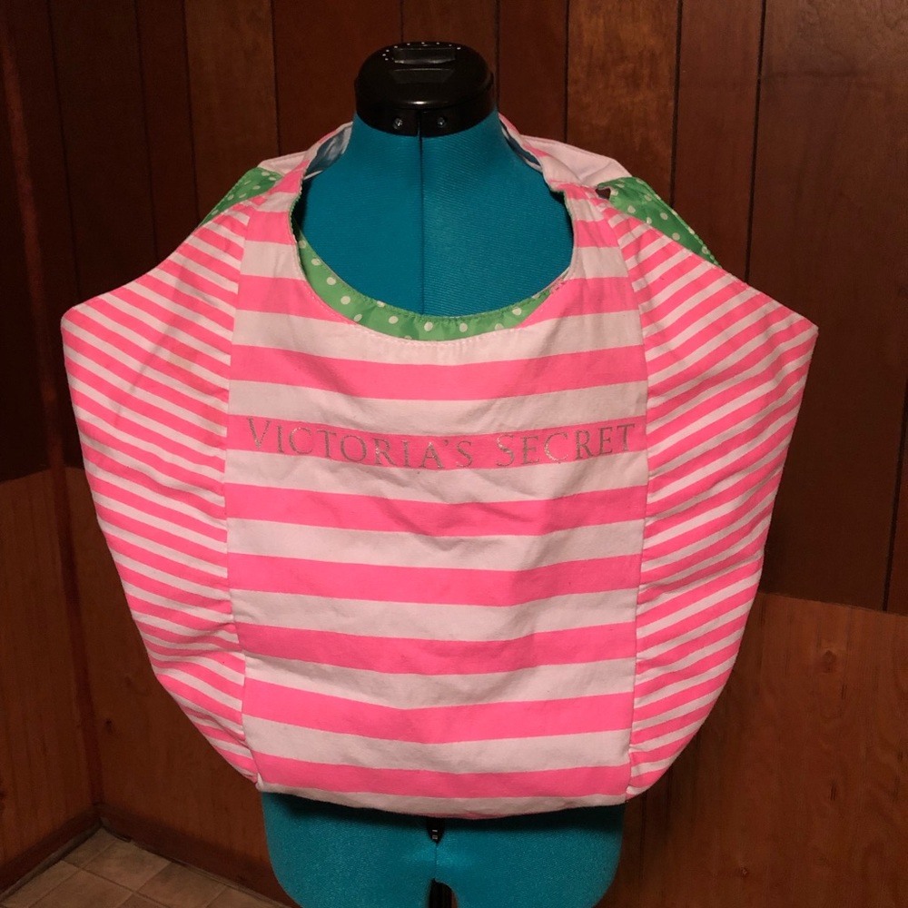 🌟Cute Victoria’s Secret tote bag🌟